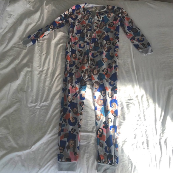 Size small unisex onesie featuring famous Canadians - Picture 2 of 5